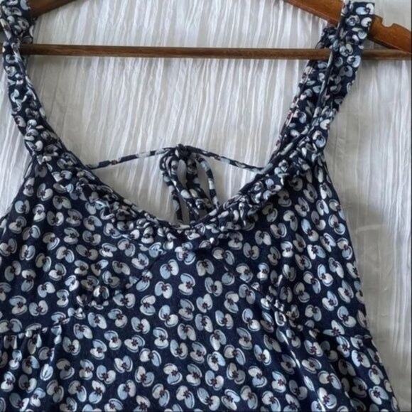 Zoey blue and white floral Cami Tank Top XS 5 FOR $25 💵 💲 - Picture 3 of 10